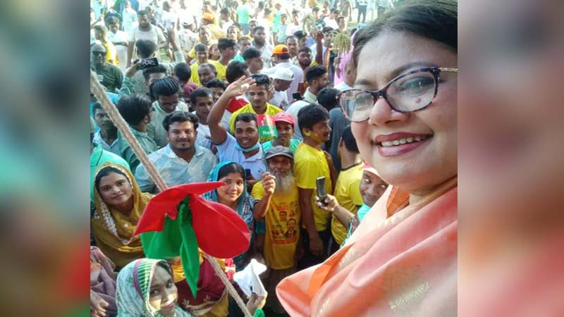 সিরাজগঞ্জ-১ আসনে সাধারণ মানুষের শেষ আশ্রয়স্থল কণ্ঠশিল্পী কনকচাঁপা
